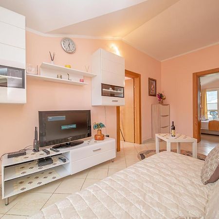 Fairytale 1 And 2 Apartment บุดวา ภายนอก รูปภาพ