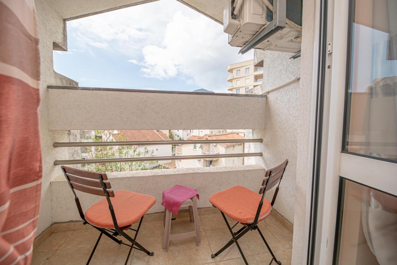 Fairytale 1 And 2 Apartment บุดวา ภายนอก รูปภาพ
