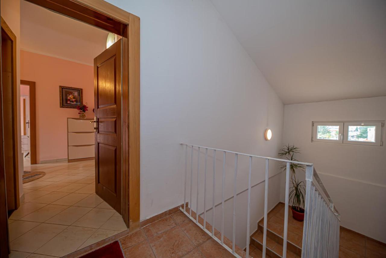 Fairytale 1 And 2 Apartment บุดวา ภายนอก รูปภาพ