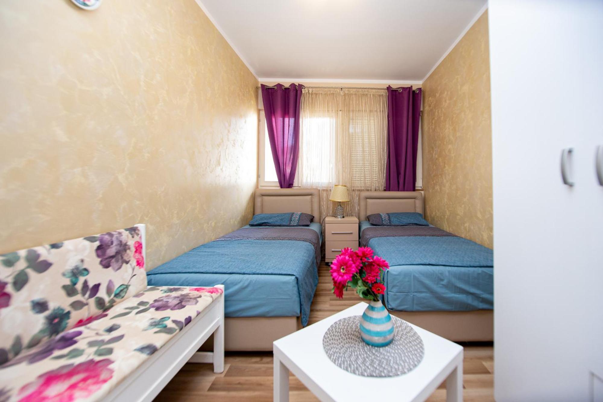 Fairytale 1 And 2 Apartment บุดวา ภายนอก รูปภาพ